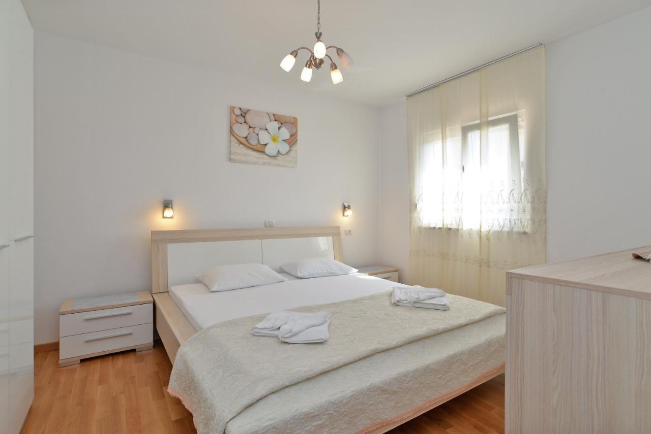 Apartment Patricia 1756 Пула Екстериор снимка